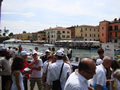 PUBBLICO E AUTO SUL CANALE DI MEZZO