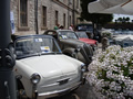 AUTO IN ESPOSIZIONE SUL CANALE DI MEZZO A PESCHIERA