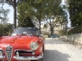 Giulietta e Merak in posa sul viale del castello di San Salvatore a Susegana